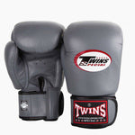 Luvas de Muay Thai Twins Special BGVL3 Cinzento