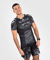 Rashguard Venum Mangas curtas Gorilla Jungle